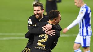 高居榜首 高居榜首